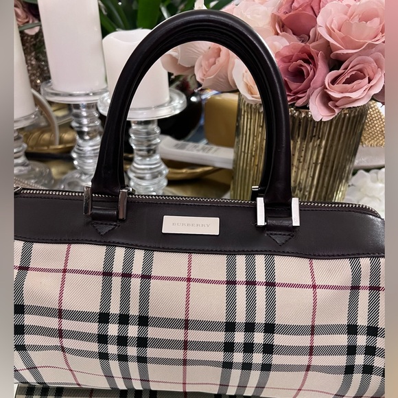 AUTHENTIC Burberry Boston Bag - Picture 2 of 8